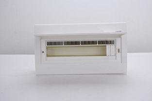 優(yōu)質(zhì)配電箱首選江門(mén)亮燈電器 電氣行業(yè)專(zhuān)家引領(lǐng)配電柜新標(biāo)準(zhǔn)